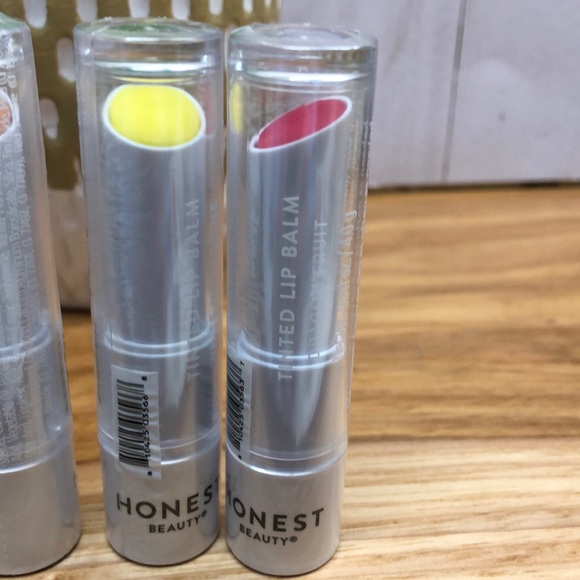 HONEST BEAUTY TINTED LIP BALM - Picture 16 of 16